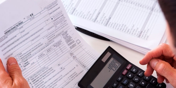 Medida evitaria que o consumidor tenha que se deslocar até o emissor do documento, no caso de pagamento após a data do vencimento (Foto Ilustração)